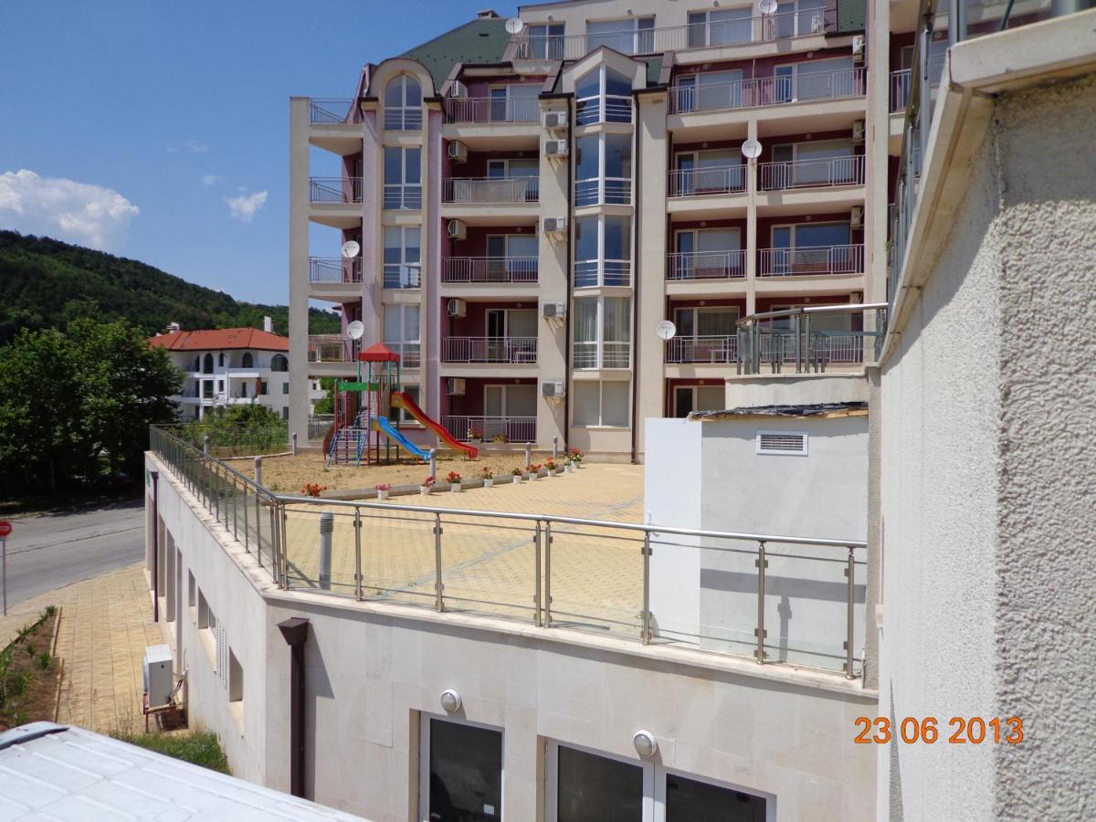 Kavarna Hills Apartments Екстериор снимка